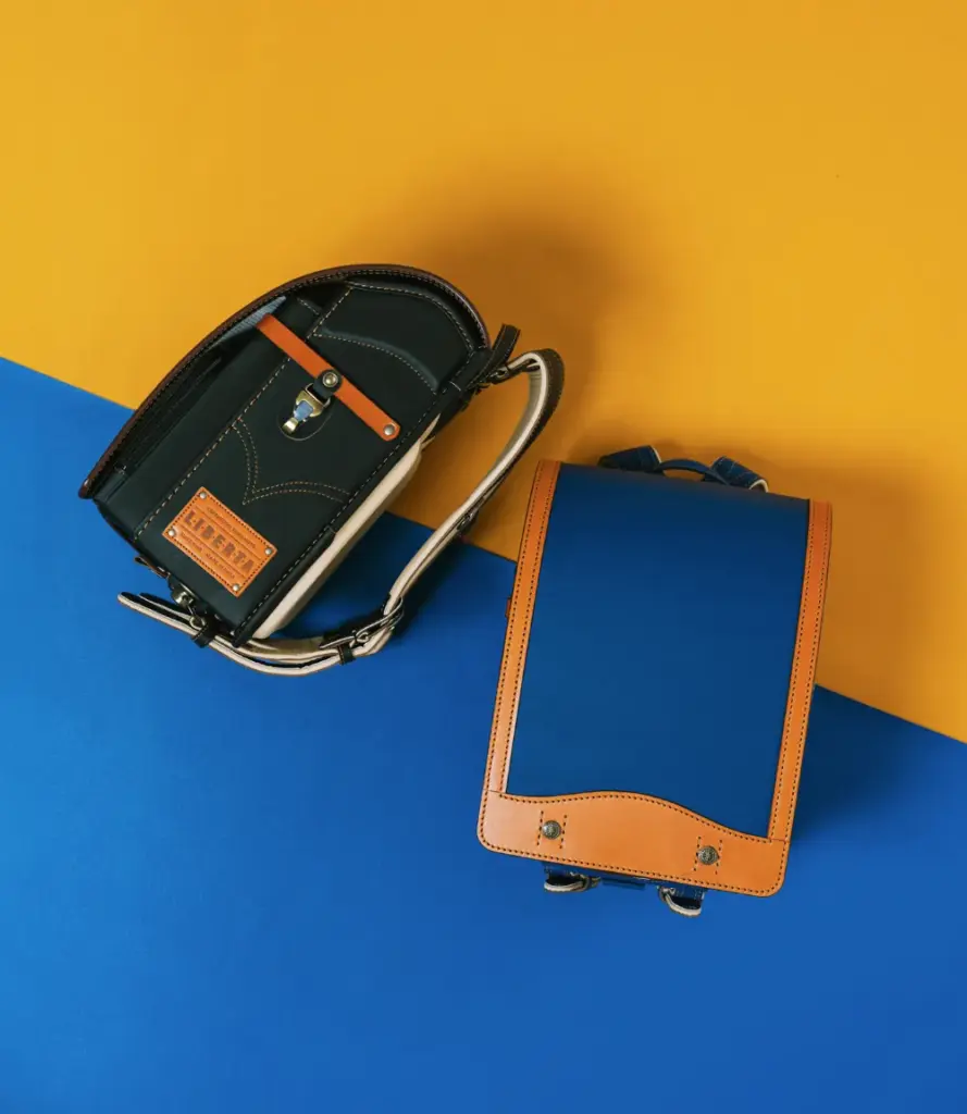 【鞄工房山本のランドセルのラインナップ】リベルタ｜男の子に人気！自由でカジュアル、ジーンズ風デザイン（牛革）